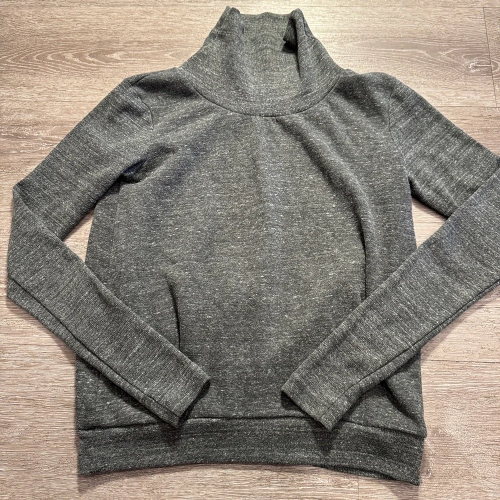 Alo Yoga Sweater Womens Small Gray Heathered Haze Funnel Neck Pullover Knit